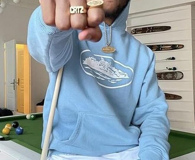 61rzWfkizBL._AC_SY879