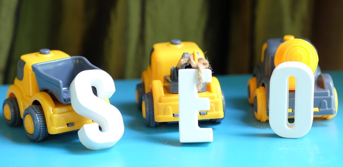arrange-white-letters-as-seoXYywB81