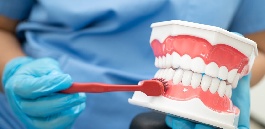 brush-along-the-gumline