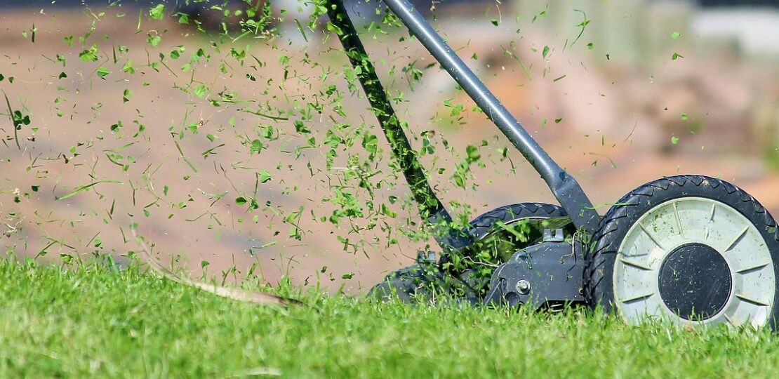lawn-mower-938555_1280