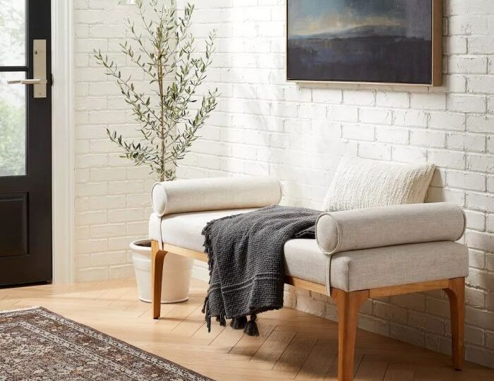 ranga_upholstered_bench_with_bolster_pillowsf18ivYa