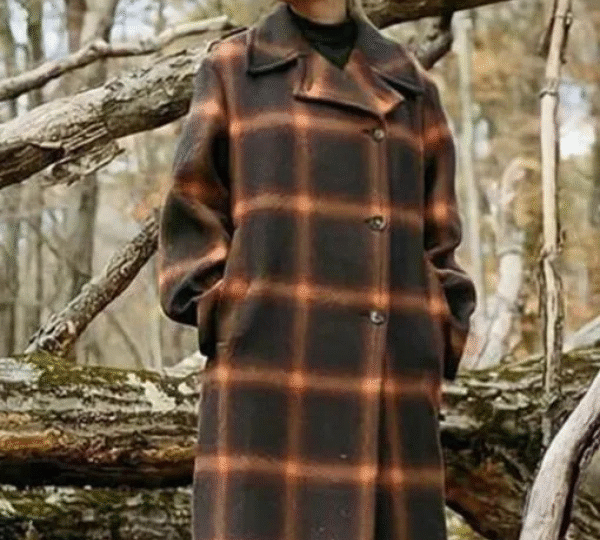 Taylor-Swift-Evermore-Coat